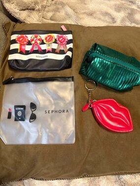 Set of 4 Cosmetic Bags- Sephora x2, Victoria’s Secret, & MAC